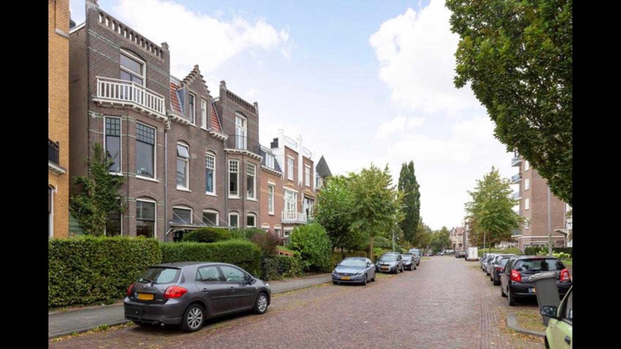 Het Huis Met De Barbies Arnhem Luaran gambar